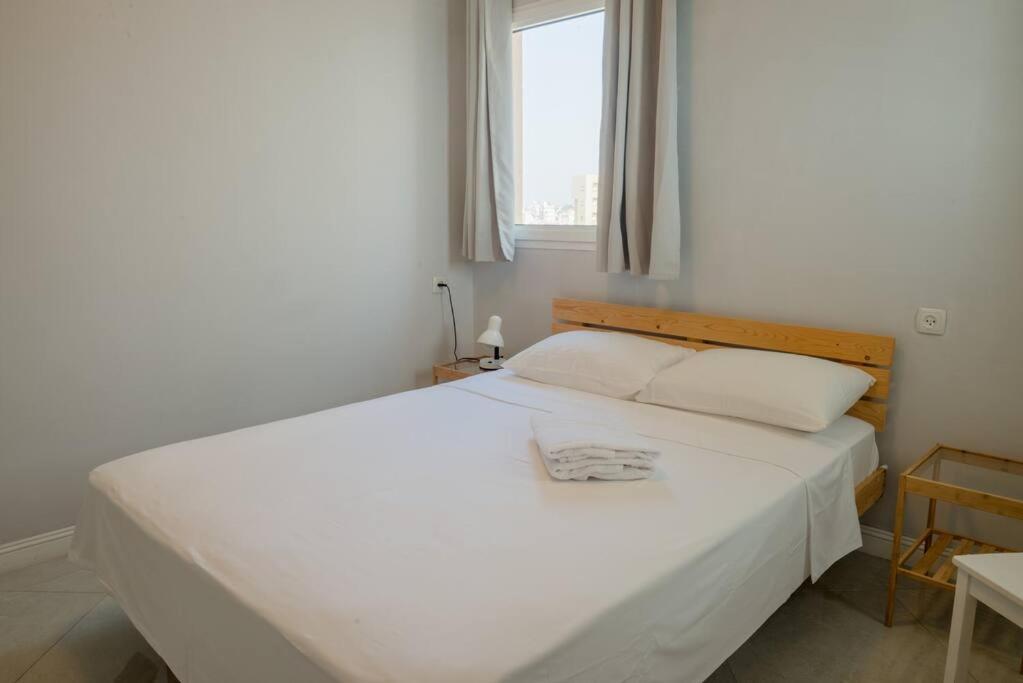 Royal Aparatment On The Sea , Blvd Nitza 34 Нетания Экстерьер фото