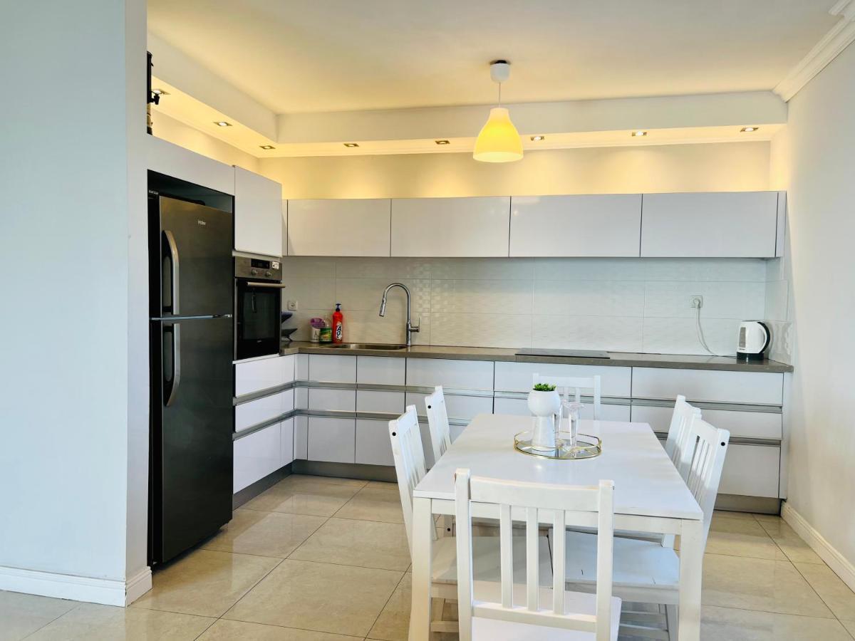 Royal Aparatment On The Sea , Blvd Nitza 34 Нетания Экстерьер фото